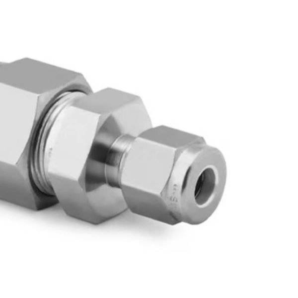 Stainless Steel Swagelok Tube Fitting, Reducing Union, 5/8 in. x 3/8 in. Tube OD.  SS-1010-6-6
